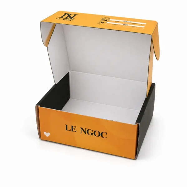 Hộp Carton Sóng Nắp Gài Thời Trang